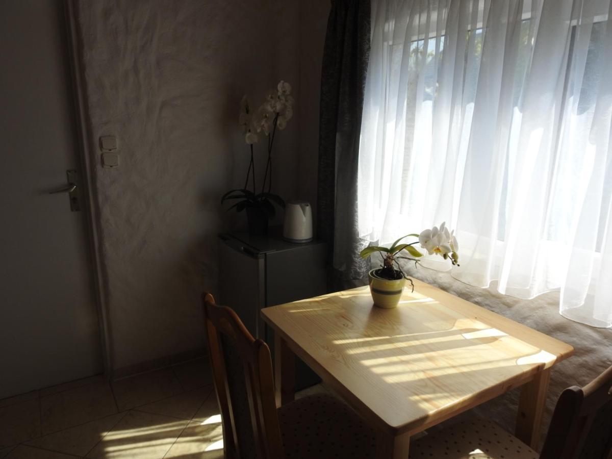 Malwa Appartamento Jezierzany Esterno foto